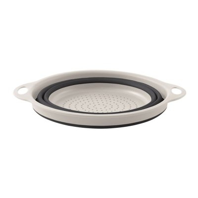 The colander takes very little space in the camping equipment.