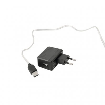 The lamp is powered either via 230V or USB