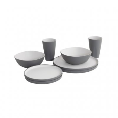 Break-resistant dinner set that is stackable and has a small pack size