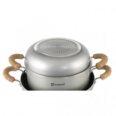 The cookware set can be used on induction hobs.