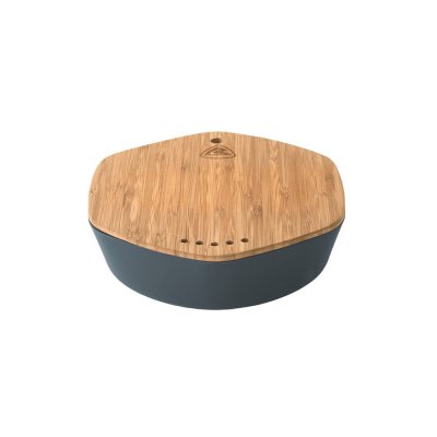 Multifunctional lid that also works as a cutting board and colander