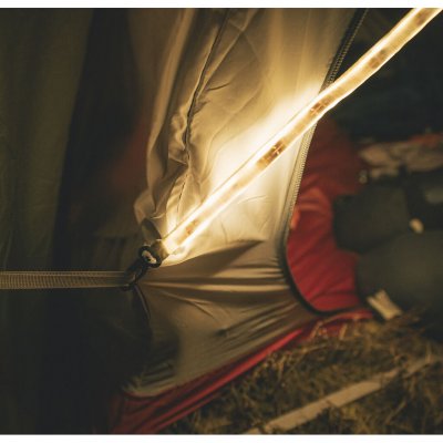 Three adjustable carabiners for easy hanging