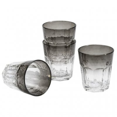 4-pack with glasses in durable material for camping and picnics.
