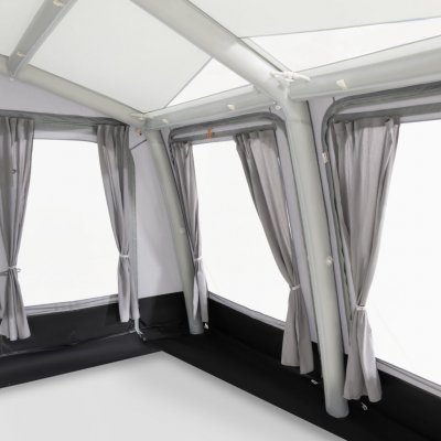 A bright and pleasant awning with air tubes. Dometic Rally Air.