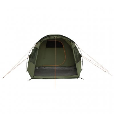 Kinn seen straight ahead with the door open. Extra dark fabric in the sleeping cabin to reduce light transmission. Large livi