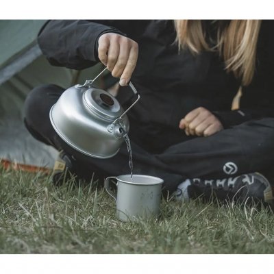 Mug made of durable aluminium, perfect for all kinds of outdoor adventures.