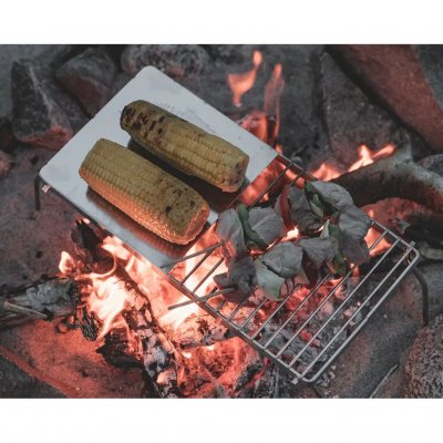 The grill stand works both as a grill and as a stand for pots and frying pans.