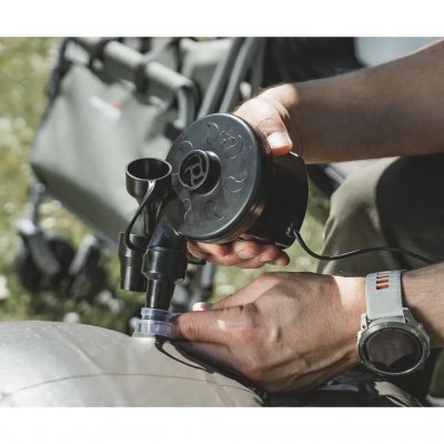 The El Nino pump from Easy Camp has two functions: inflation and deflation.