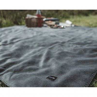 The material is anti-pilling fleece.