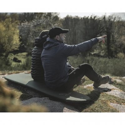 Kestrel self-inflating sleeping mat 5.0 cm from Easy Camp.