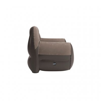 Soft velour seating and wide armrests provide excellent comfort.