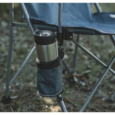 The chair has a practical cup holder.