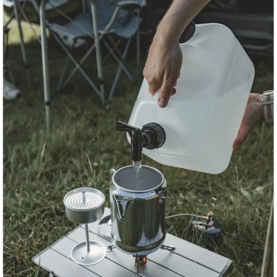 The Thyme water container holds 10 litres and features an adjustable tap and carry handle.