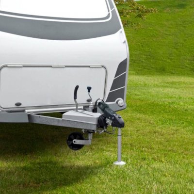 It is important that this pressure is correct to ensure stability and safety when driving with a caravan or trailer.