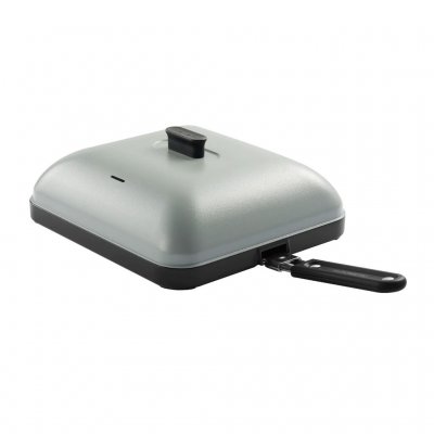 Heat protected handle