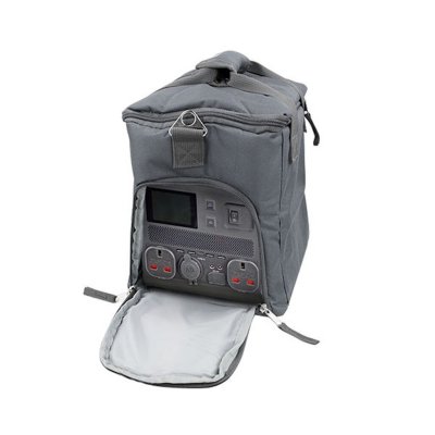A compartment on the front allows you to access your Huyndai Power Station without taking it out of the bag.