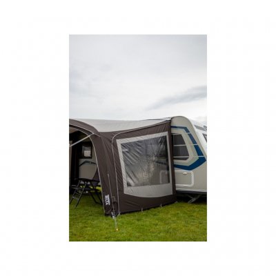 The side wall for the Sky Link 400 – a practical accessory that provides extra protection against wind and increases comfort whe