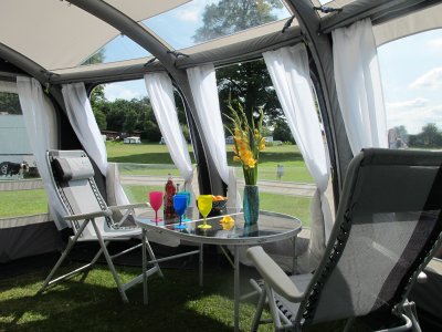 Spacious and bright with a depth of 300 cm.