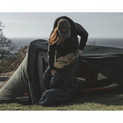 Warm and comfortable sleeping bag that, thanks to its low weight and robust design, is suitable for the entire camping season.