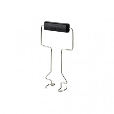 Ergonomic lifting handle – lift your Omnia oven safely and easily directly from the stove.