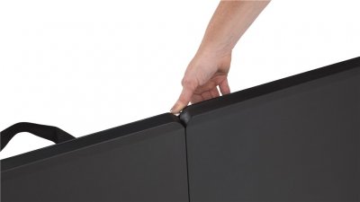 Barriers provide stability in the camping table