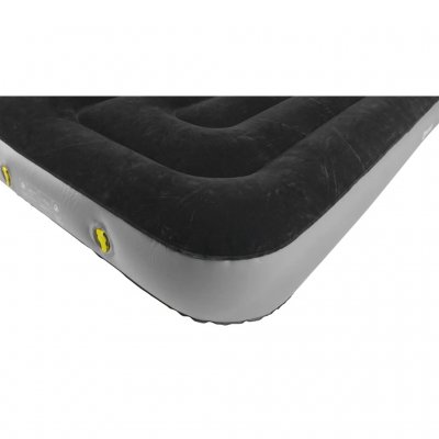 With its thickness of 22 cm, the mattress provides good comfort.