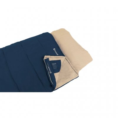 Two different types of insulation in the sleeping bag make it easy to choose the temperature according to the season.