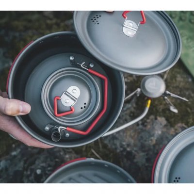 Compact cook set that takes up little space in your pack.