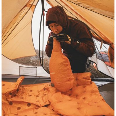 Robens Compact Ultralight Pump Bag features an XL nozzle for high airflow.