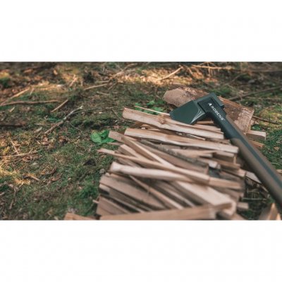 Smaller wilderness axe from Robens, perfect for hiking.