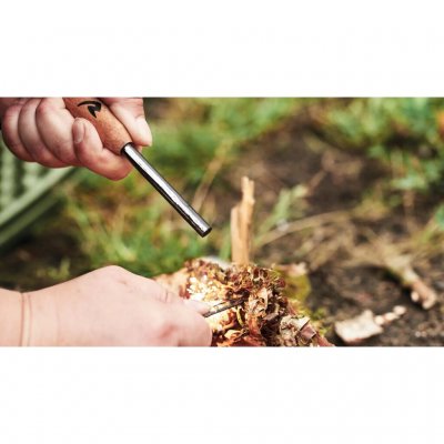 The fire starter has a bamboo handle