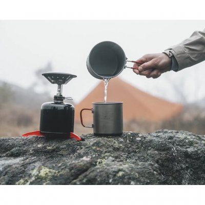 Cooking set that includes a 1 L pot with lid, windshield, cartridge stand and a powerful gas stove.