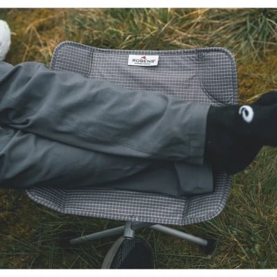 Can be used as an extra seat or as a footrest.