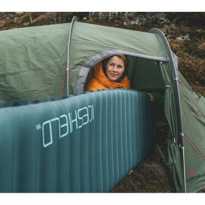 Compact pack size despite its generous dimensions and comfort.