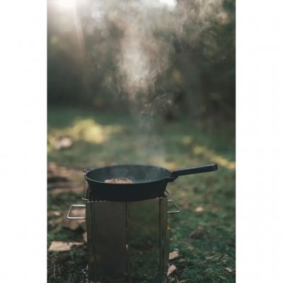 A slightly smaller cast iron frying pan from Robens for cooking over an open fire or on a camping stove.