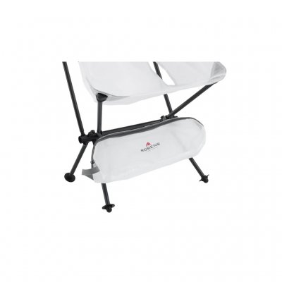 The carry bag can be attached under the chair.