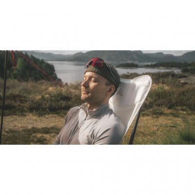 Very lightweight and pack-friendly camping chair with a durable carbon fibre frame.