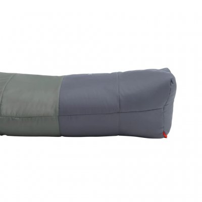 The sleeping bag’s foot end features a shark fin construction (shaped to follow the feet).