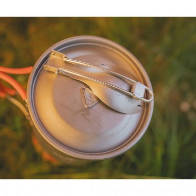 The spork becomes very compact when folded.