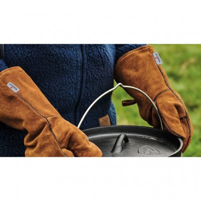 Heat-protective gloves that are useful when handling hot objects, e.g. cast iron products or firewood logs.