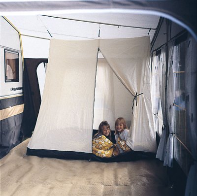 Guest cabin to Svenska Tält awnings