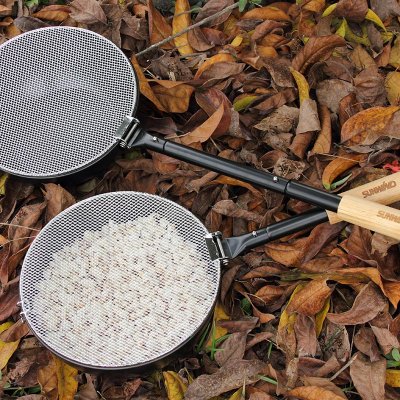 Enjoy freshly popped popcorn outdoors.