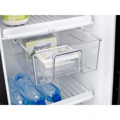 Boxes that facilitate organization in the caravan's or motorhome's refrigerator.