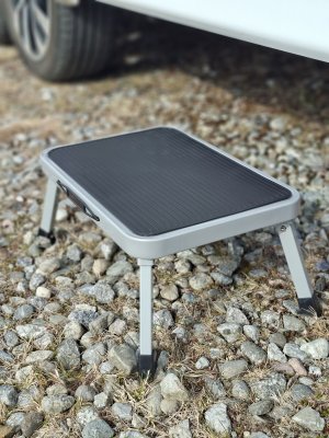The step is suitable for both caravans and motorhomes.