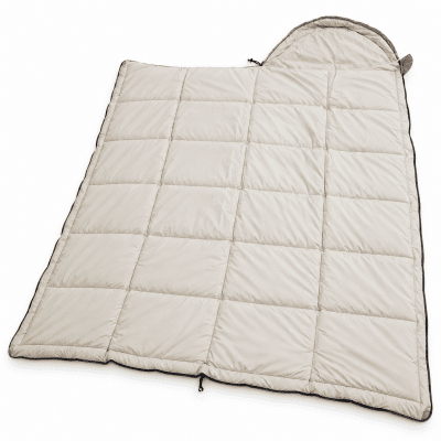 The sleeping bag can be opened up into a quilt.