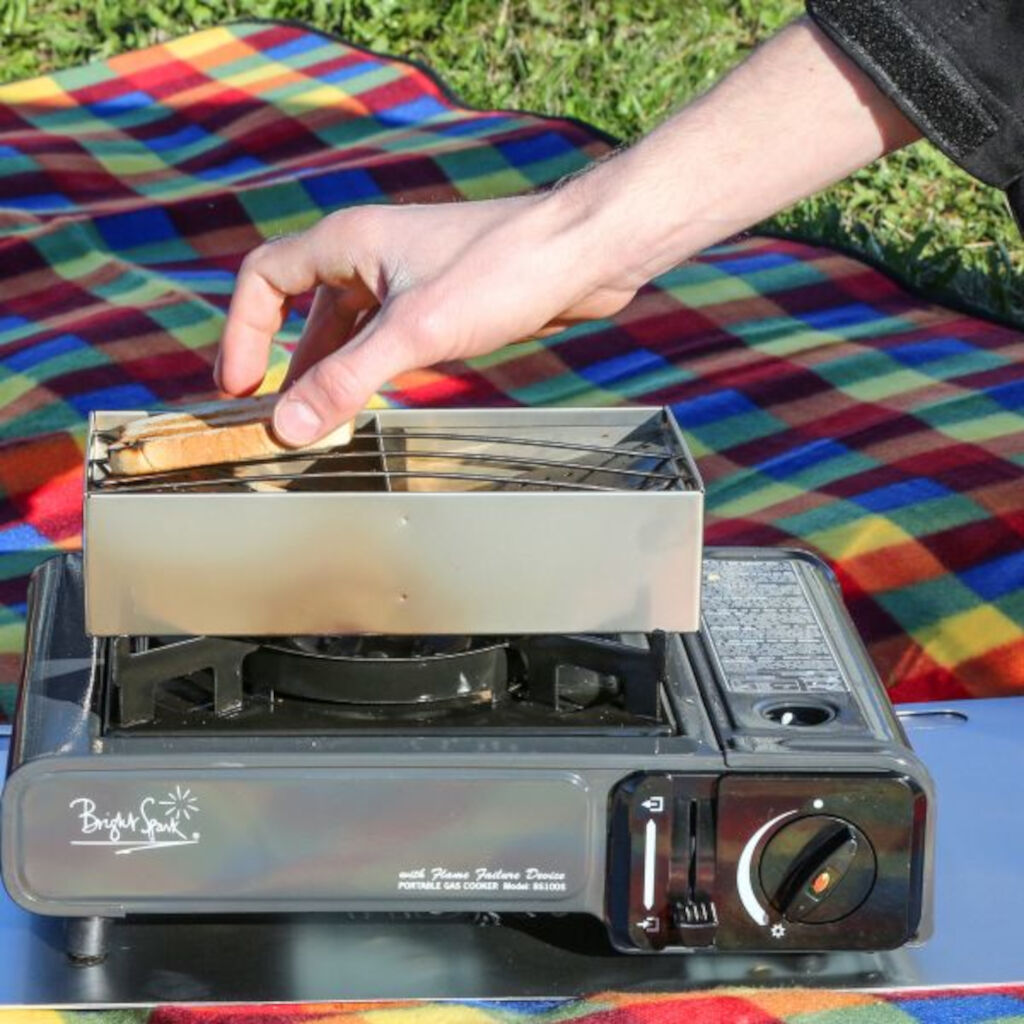 Camping Food British Army 24 Hour Ration Pack - PD 05/22 - British Army ...